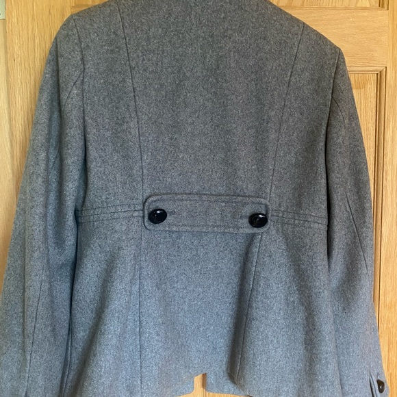- Ruffle collar gray pea coat L - Picture 2 of 6